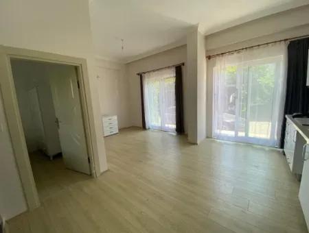 Daalaman Merkezde Kiraalık 1+1 Sıfır Eşyalı Daire.